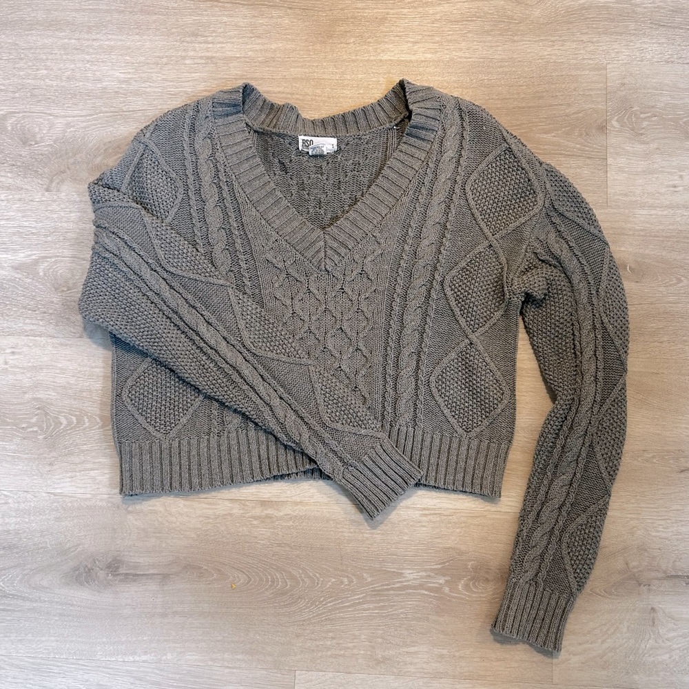 gray sweater